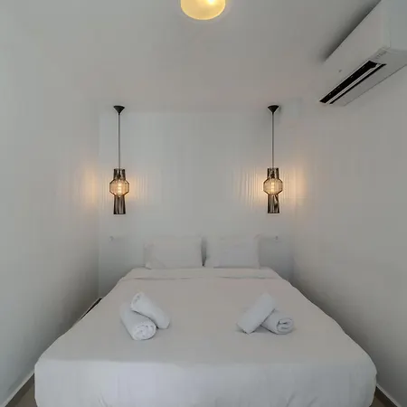 Eucalyptus Apartment Messaria (Santorini)