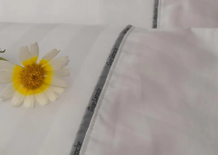 Eucalyptus Houses Мессария