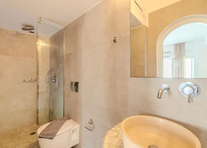 Eucalyptus Apartment